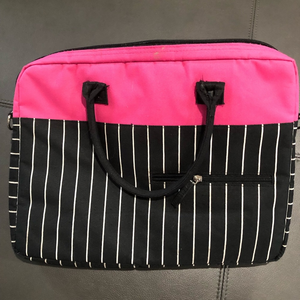 Jackie Laptop Carrying Case